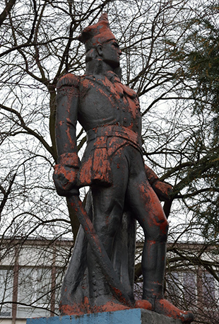 Pomnik_gen_Jakuba_Jasinskiego